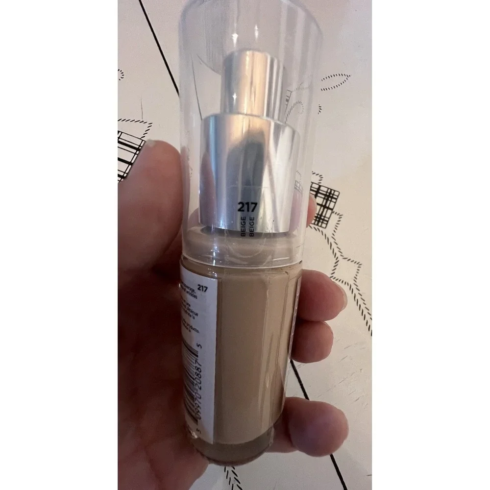Revlon Illuminance Skin-Caring Foundation 5% Hyaluronic + Squalane , Shade 217